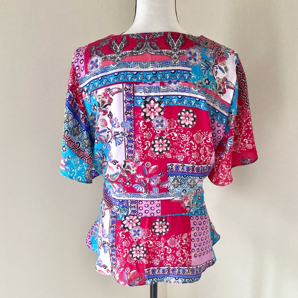 NWT Chico’s Patchwork Peplum Flutter-Sleeve Top S… - image 3